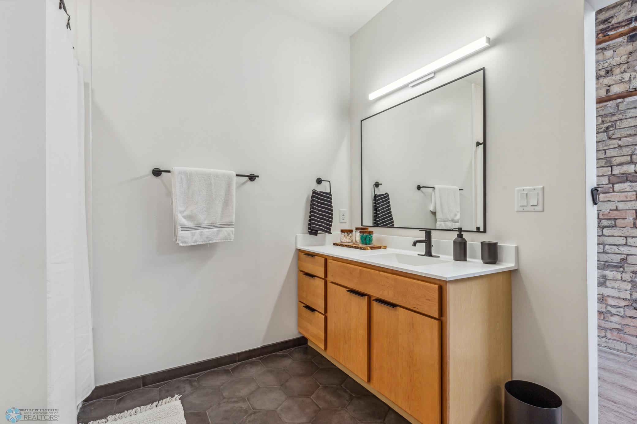 117 Broadway #303, Fargo, North Dakota image 23