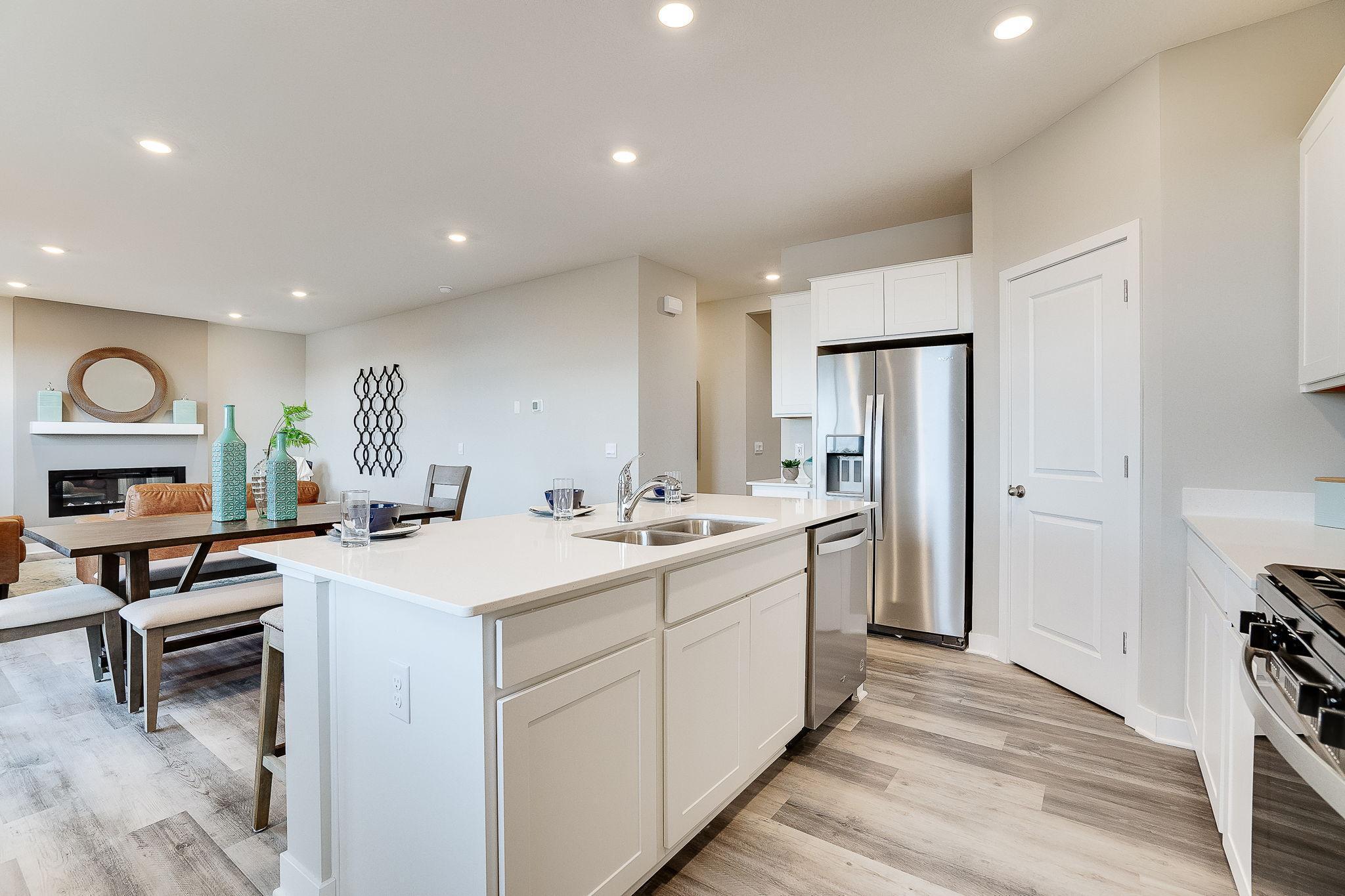 17030 Draper Way, Lakeville, Minnesota image 12