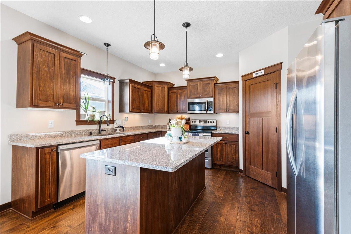 7128 208th Place, Forest Lake, Minnesota image 15