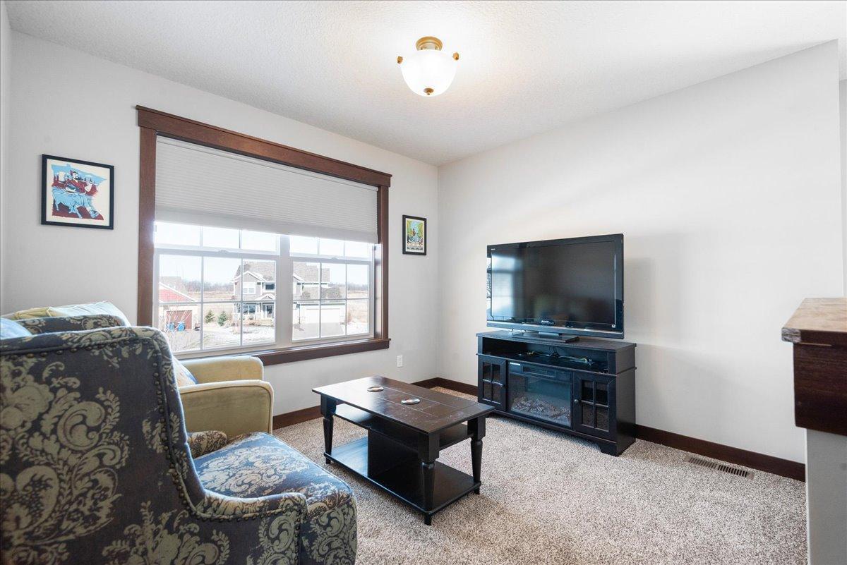 7128 208th Place, Forest Lake, Minnesota image 32