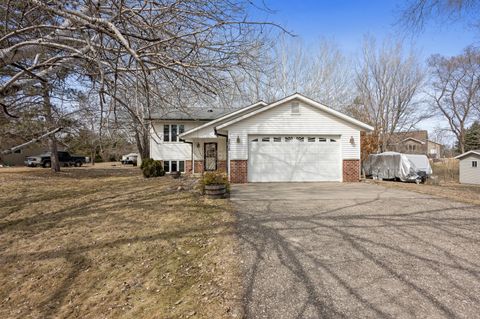 Homes For Sale - 2815 Crestwood Drive<br/> Douglas County, Alexandria, MN 56308