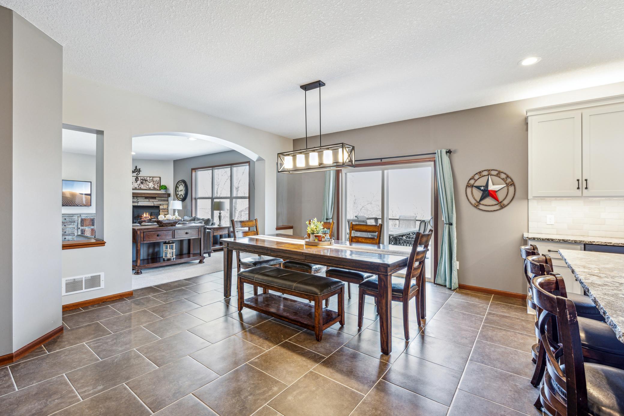 10437 Twin Lakes Parkway, Elk River, Minnesota image 10