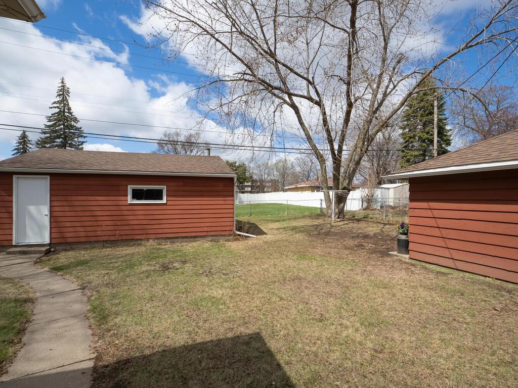 8840 1st Avenue, Minneapolis, Minnesota image 9