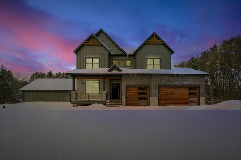Homes For Sale - 1397 Fox Ridge Trail Trl<br/> Hudson, WI 54082