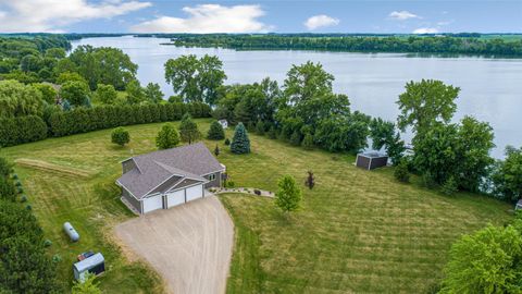 Homes For Sale - 23455 135th Street<br/> Brown County, Hanska, MN 56041