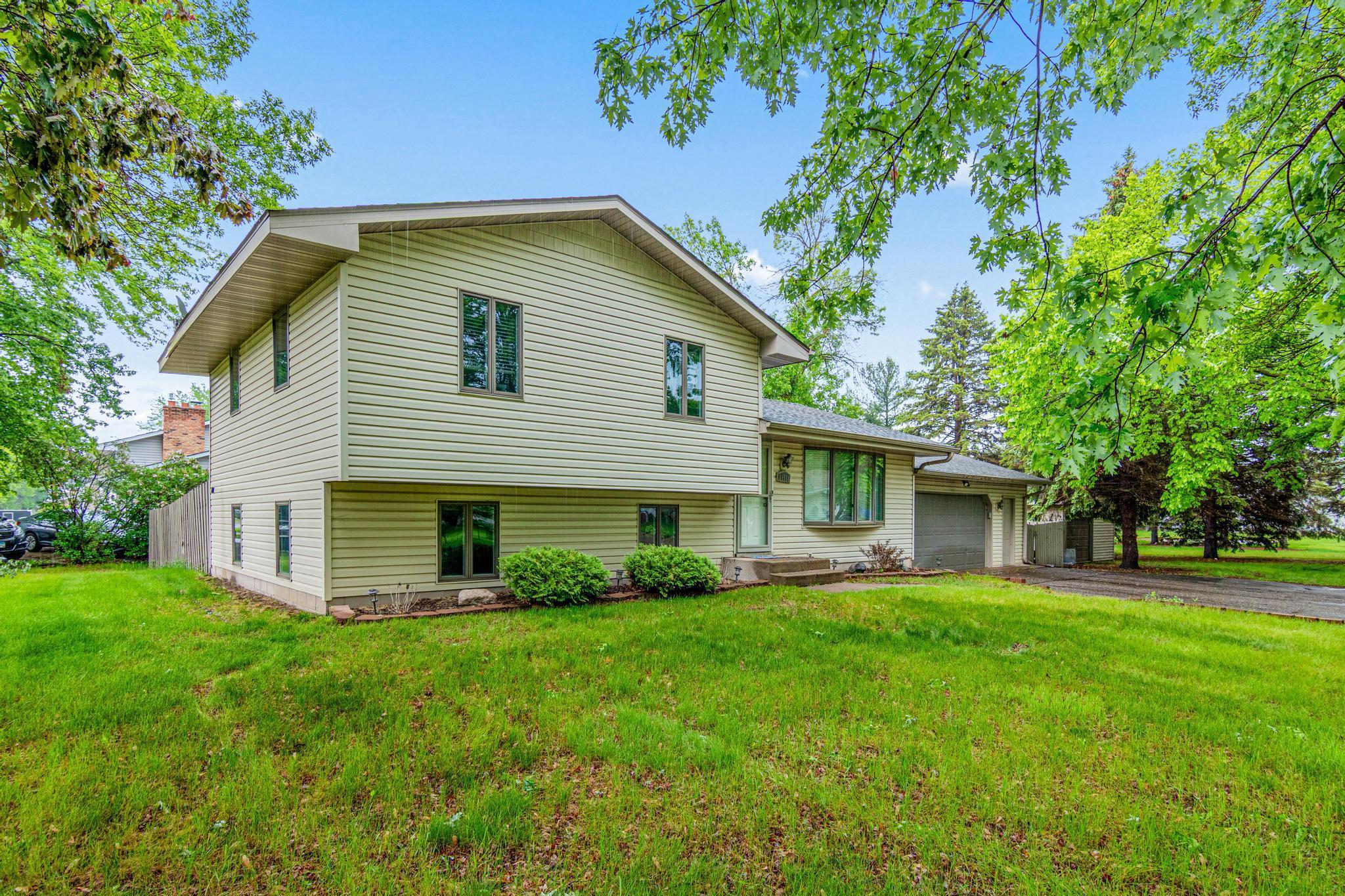 11508 Georgia Avenue, Champlin, Minnesota image 23