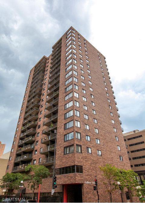 Condo For Sale - 26 10th Street<br/> Saint Paul, MN 55102
