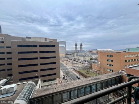 Condo For Sale - 26 10th Street<br/> Ramsey County, Saint Paul, MN 55102