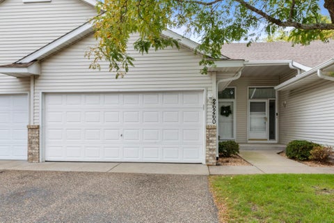 Townhouse For Sale - 26260 3rd Street<br/> Zimmerman, MN 55398