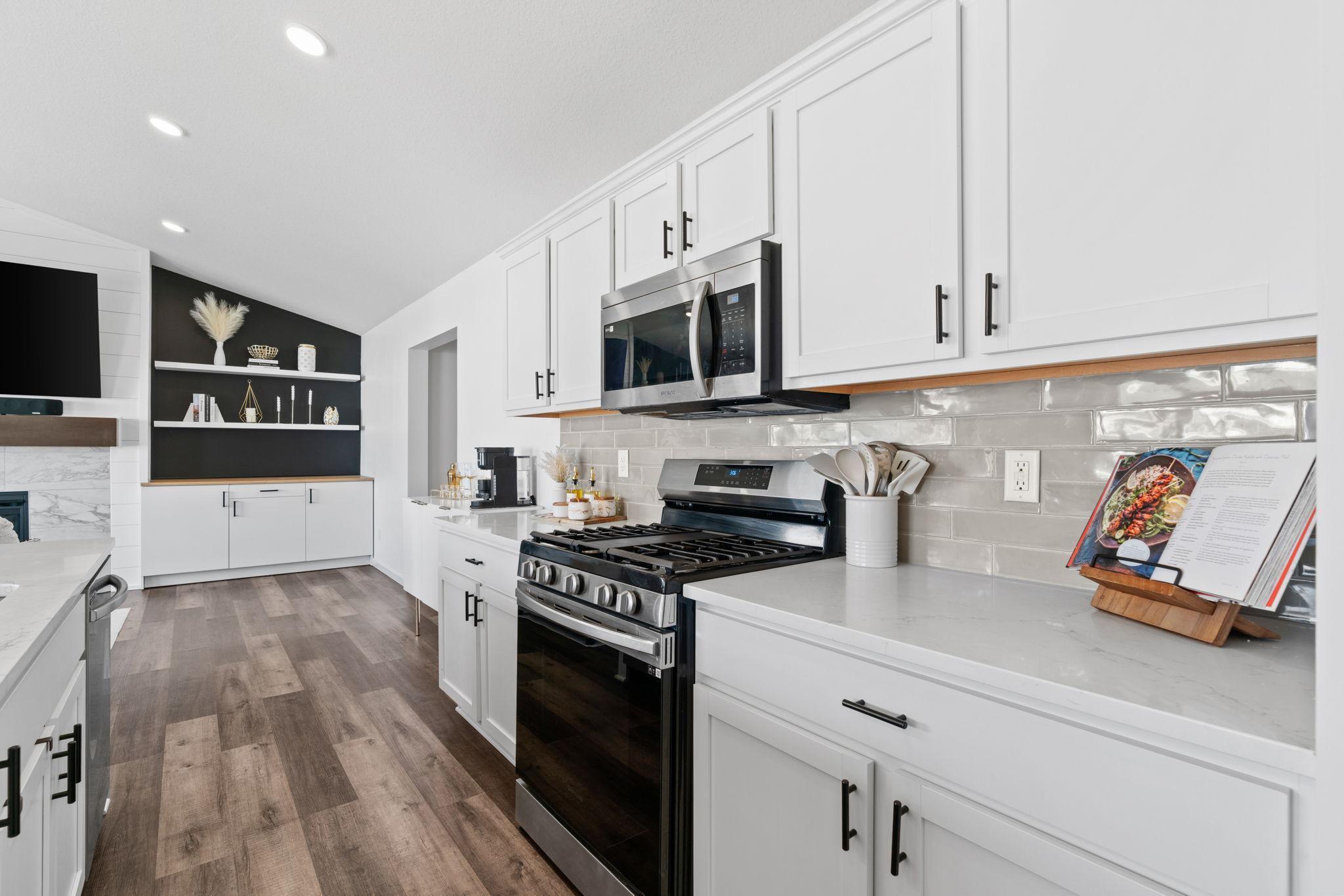 10257 Greenway Circle, Cottage Grove, Minnesota image 12