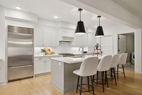 Condo For Sale - 222 Ferndale Road S Rd<br/> Wayzata, MN 55391