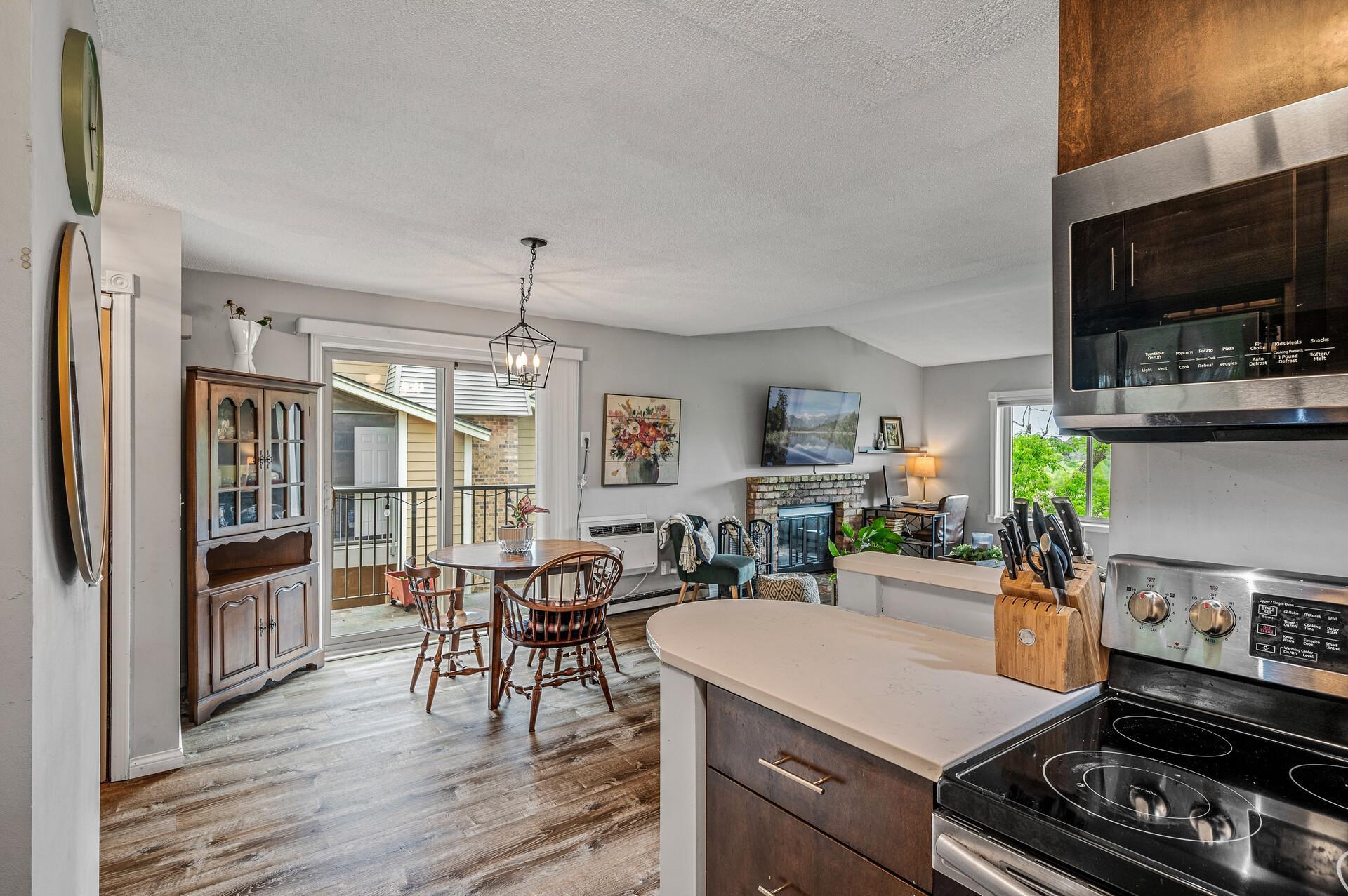 2030 Ridge Drive #33, Minneapolis, Minnesota image 18