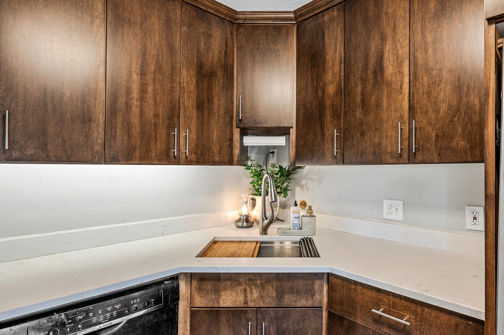 2030 Ridge Drive #33, Minneapolis, Minnesota image 17