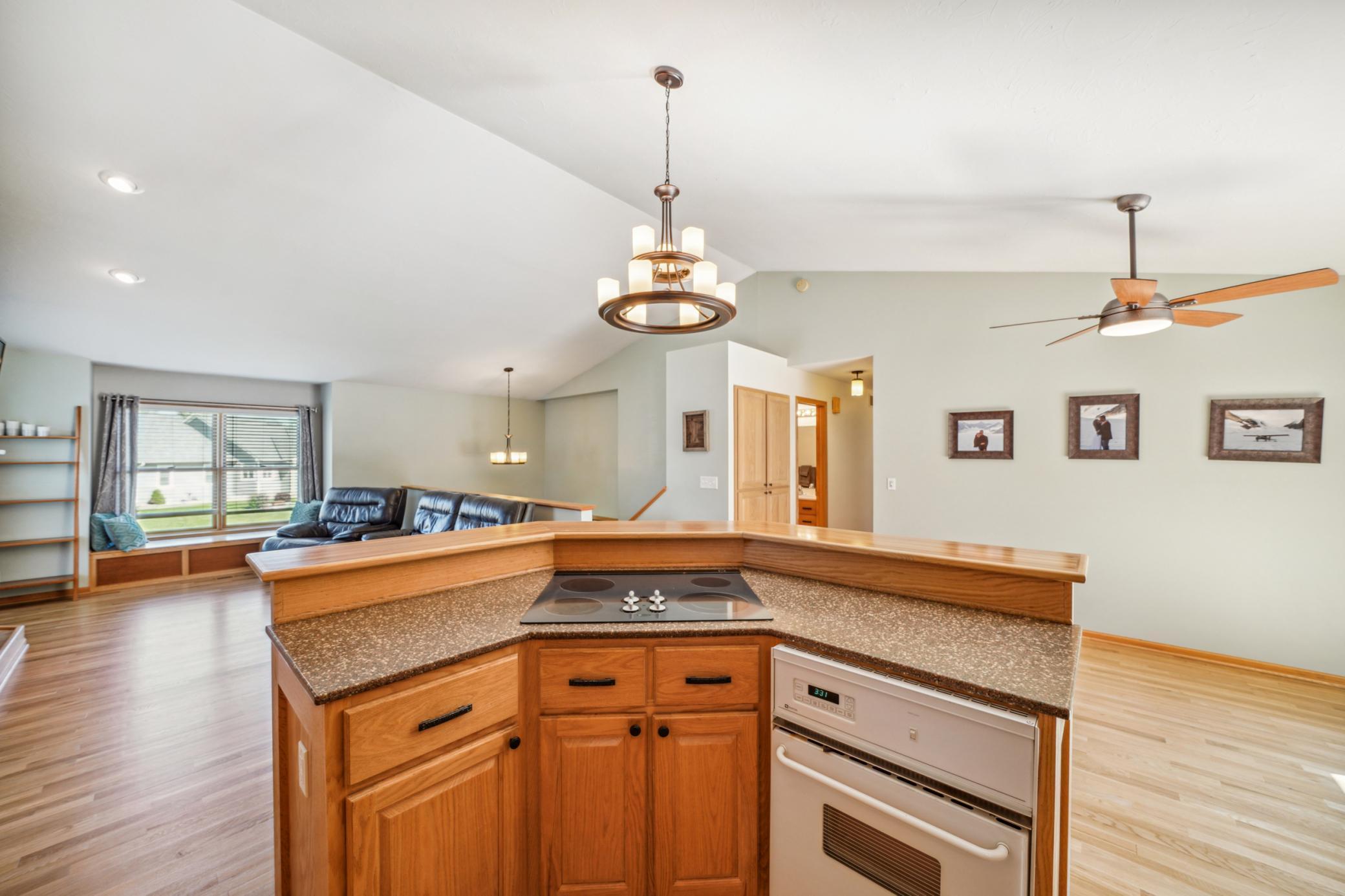 1036 Creekview Lane, Belle Plaine, Minnesota image 9
