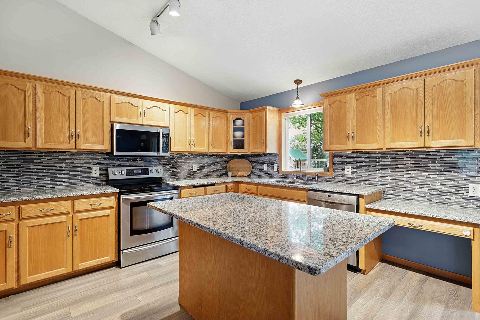 1113 Garden Brook Drive, Sauk Rapids, Minnesota image 6