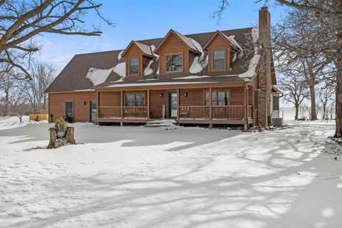 Homes For Sale - 11297 220th Street<br/> Silver Lake, MN 55381