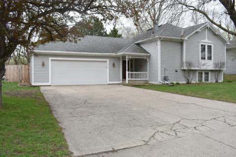 Homes For Sale - 1825 3rd Avenue<br/> Steele County, Owatonna, MN 55060