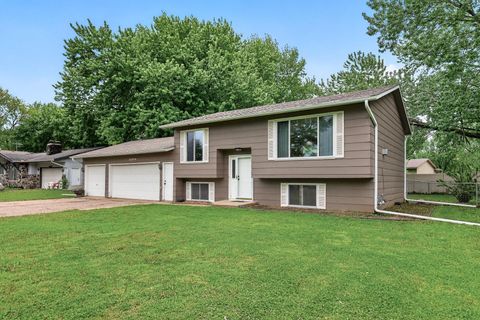 Homes For Sale - 14200 Timothy Avenue<br/> Scott County, Prior Lake, MN 55372