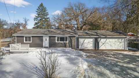 Homes For Sale - 26487 Fenwick Avenue<br/> Wyoming, MN 55092