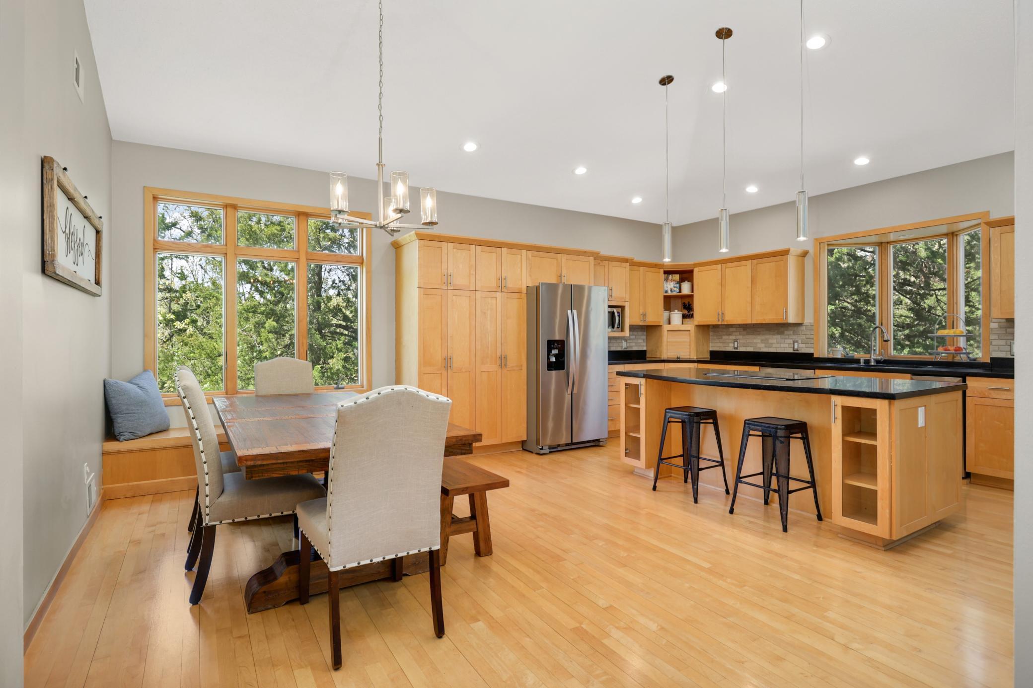 8679 Sunset Court, Shakopee, Minnesota image 18
