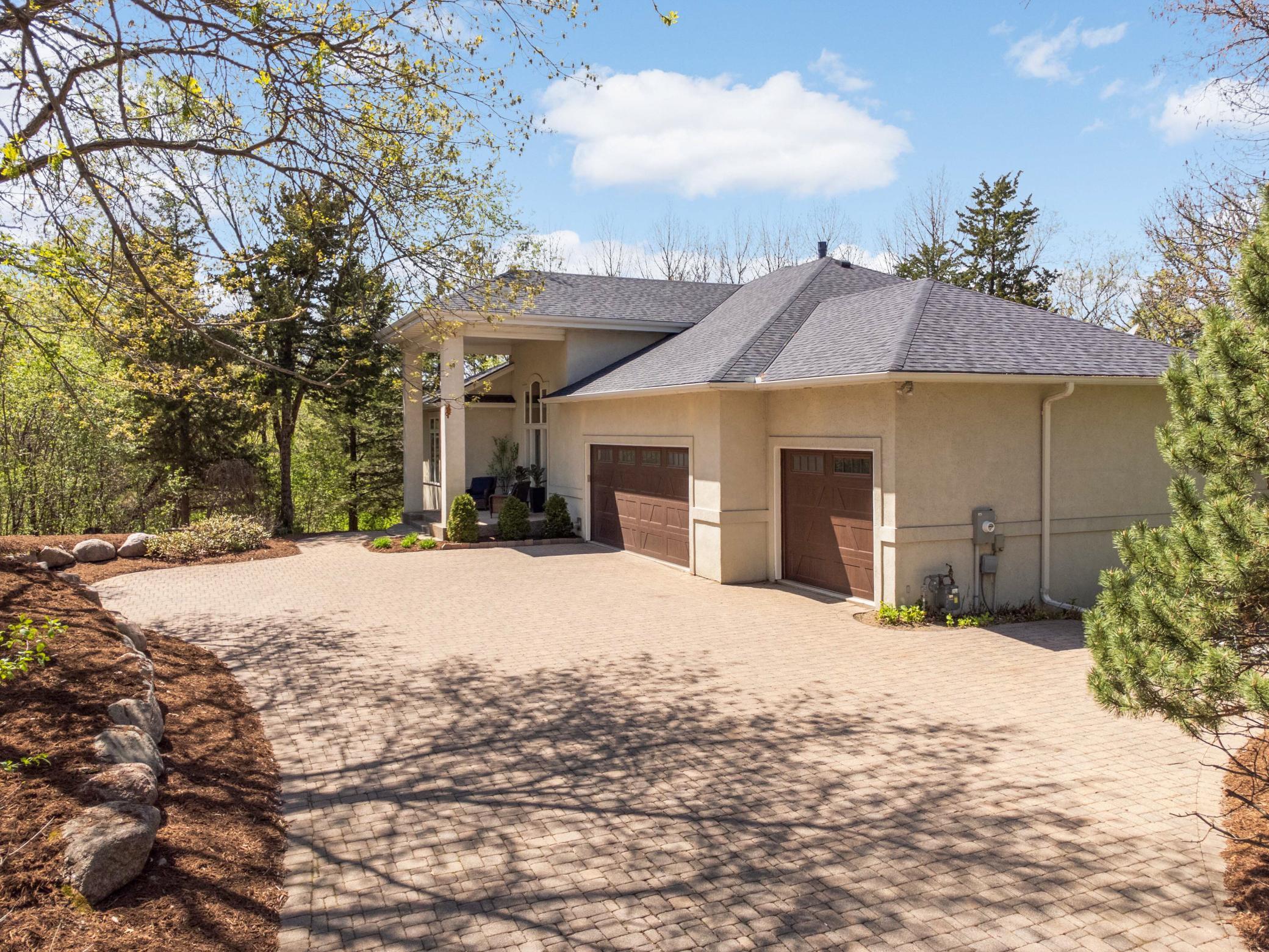 8679 Sunset Court, Shakopee, Minnesota image 3