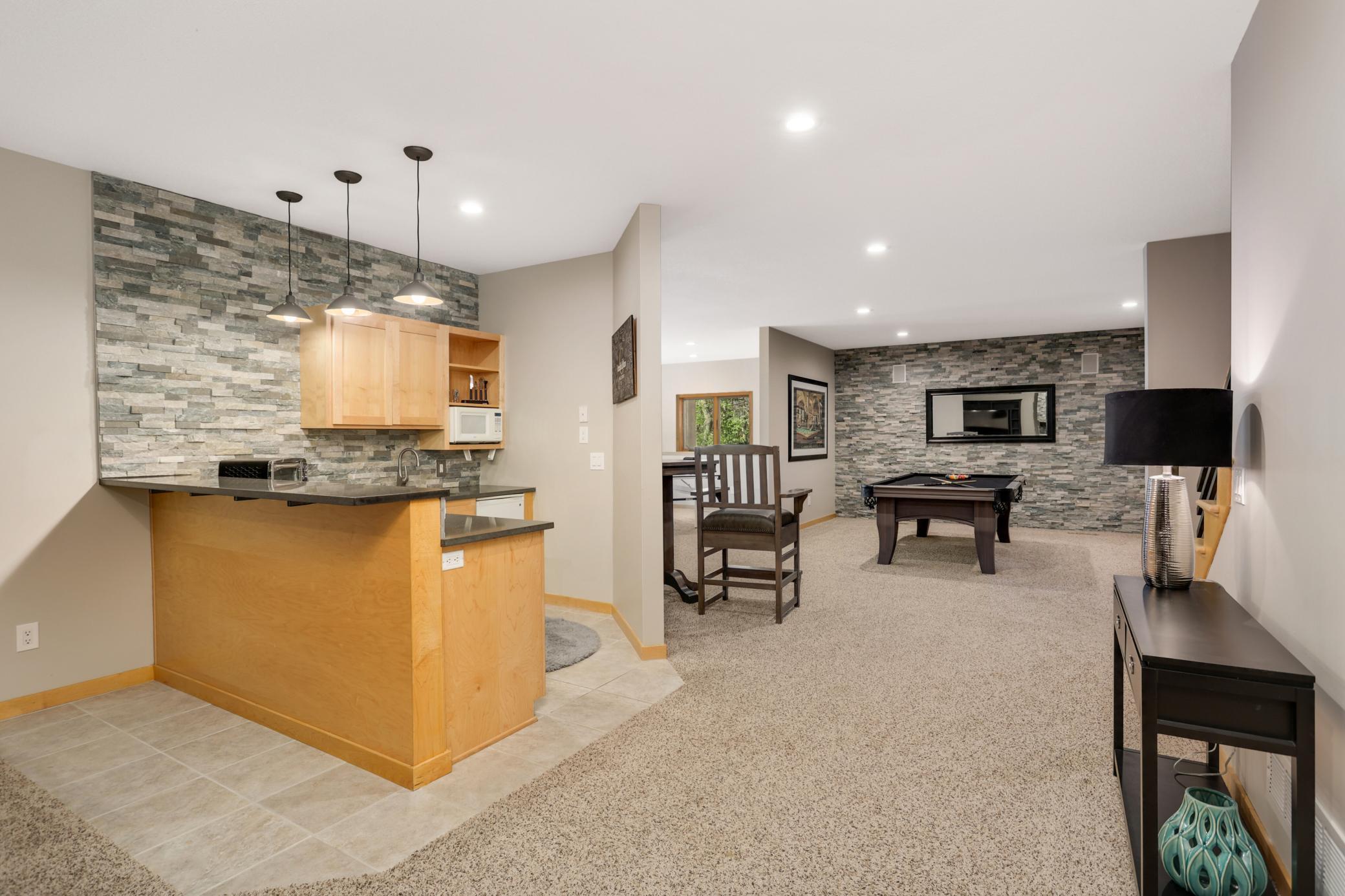 8679 Sunset Court, Shakopee, Minnesota image 37