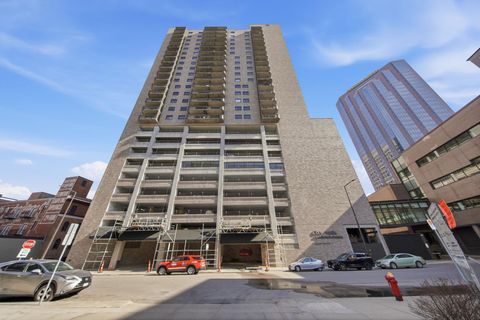 Condo For Sale - 66 9th Street<br/> Saint Paul, MN 55101