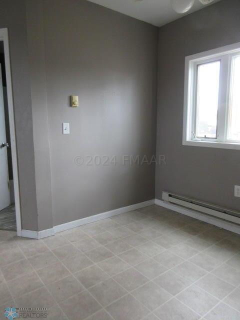 Breckenridge, Minnesota 56520, United States, 4 Bedrooms Bedrooms, ,2 BathroomsBathrooms,Residential,Pending,60036