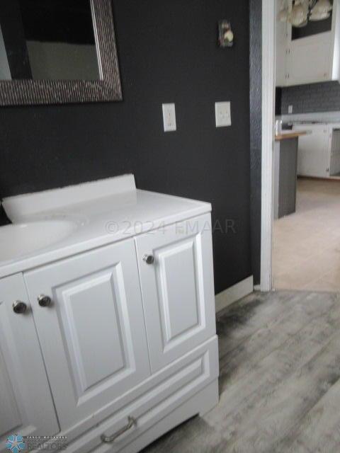 Breckenridge, Minnesota 56520, United States, 4 Bedrooms Bedrooms, ,2 BathroomsBathrooms,Residential,Pending,60036