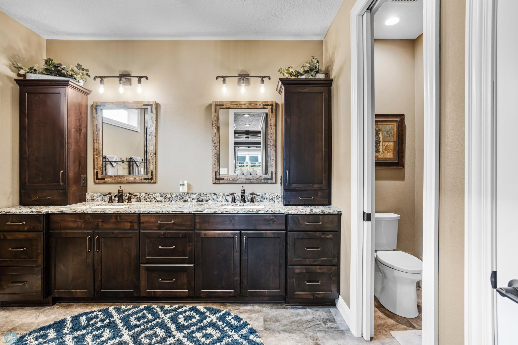 West Fargo, North Dakota 58078, United States, 3 Bedrooms Bedrooms, ,2 BathroomsBathrooms,Residential,Pending,60087