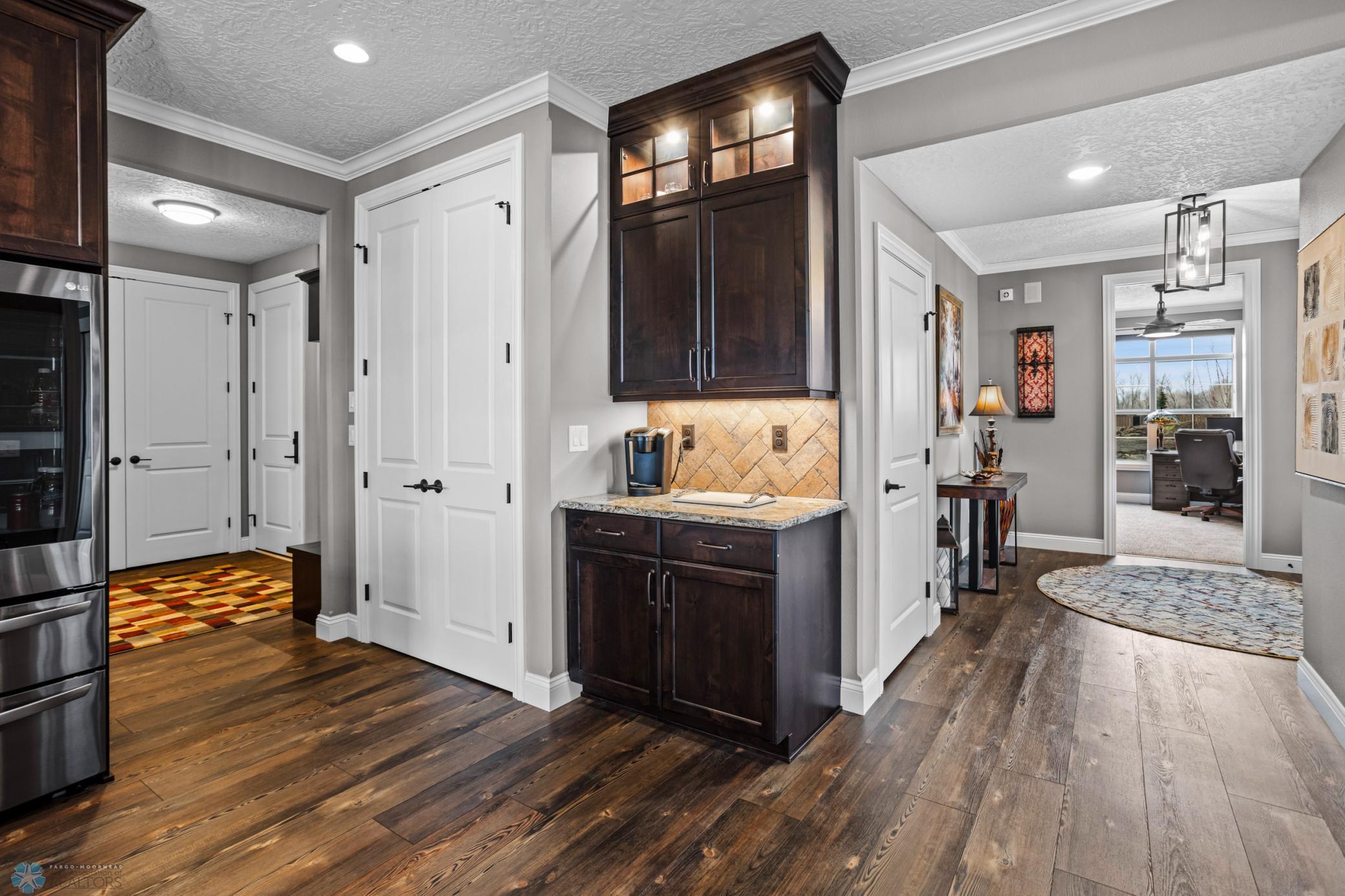 West Fargo, North Dakota 58078, United States, 3 Bedrooms Bedrooms, ,2 BathroomsBathrooms,Residential,Pending,60087