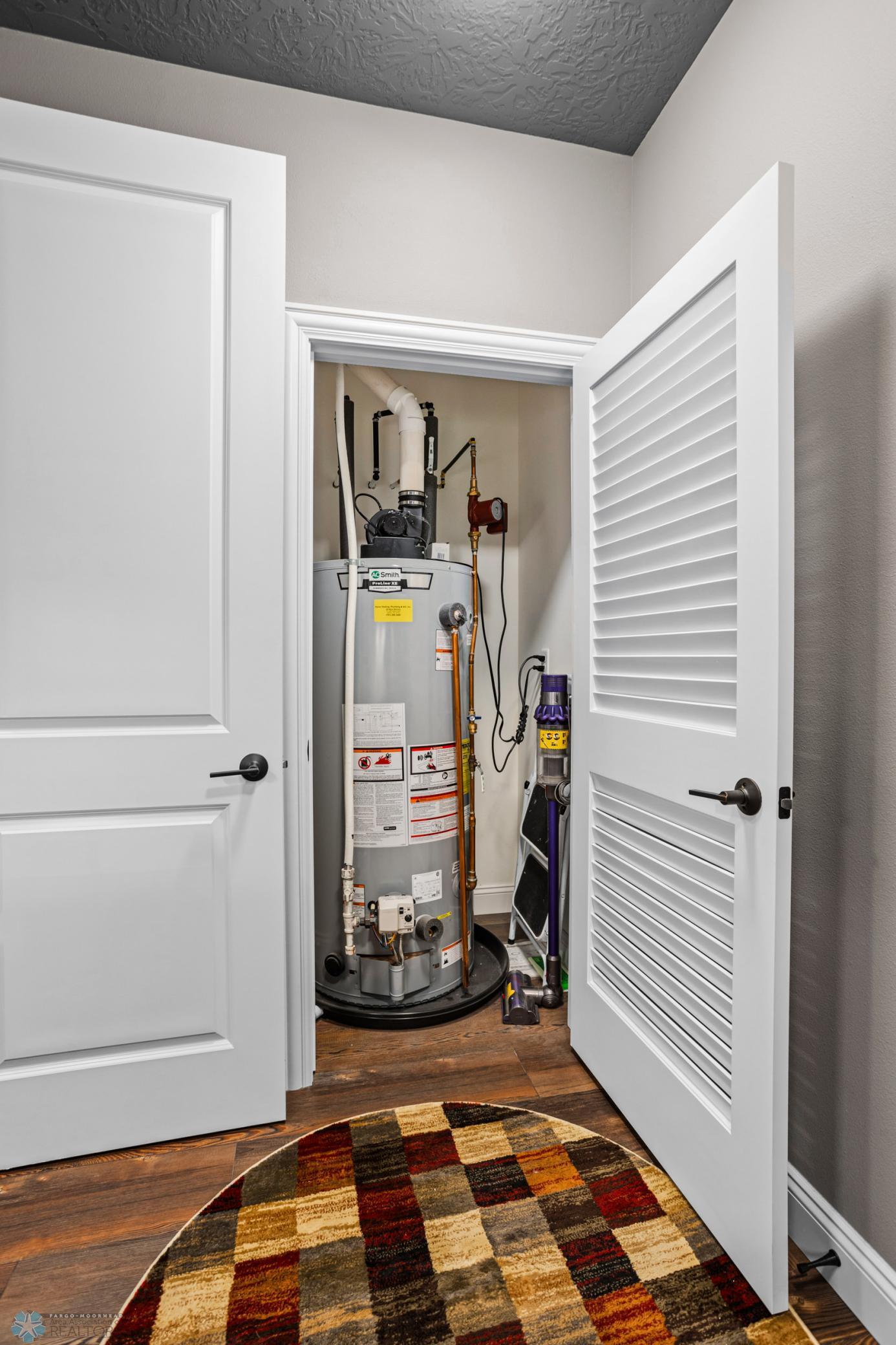 West Fargo, North Dakota 58078, United States, 3 Bedrooms Bedrooms, ,2 BathroomsBathrooms,Residential,Pending,60087