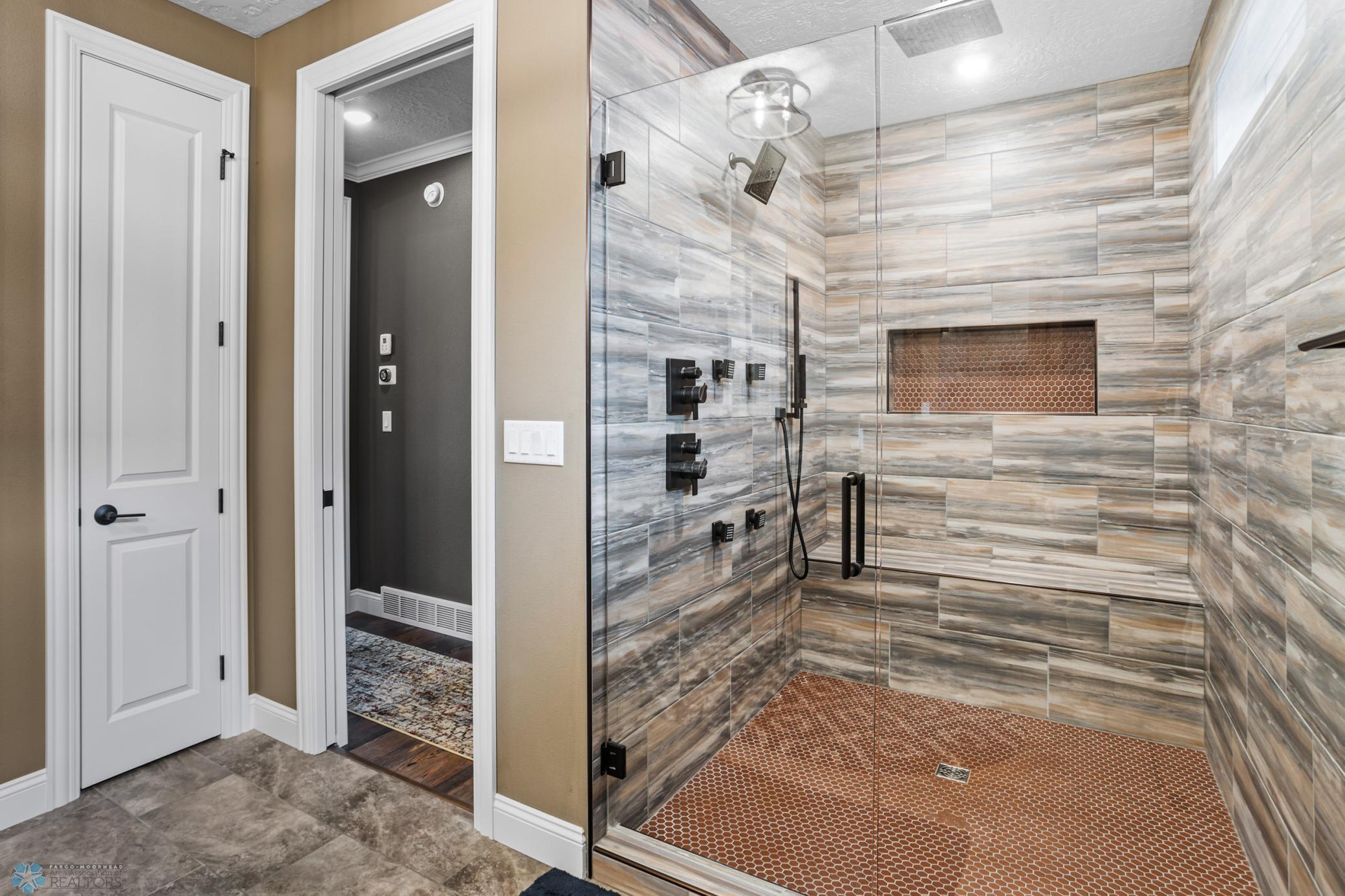 West Fargo, North Dakota 58078, United States, 3 Bedrooms Bedrooms, ,2 BathroomsBathrooms,Residential,Pending,60087