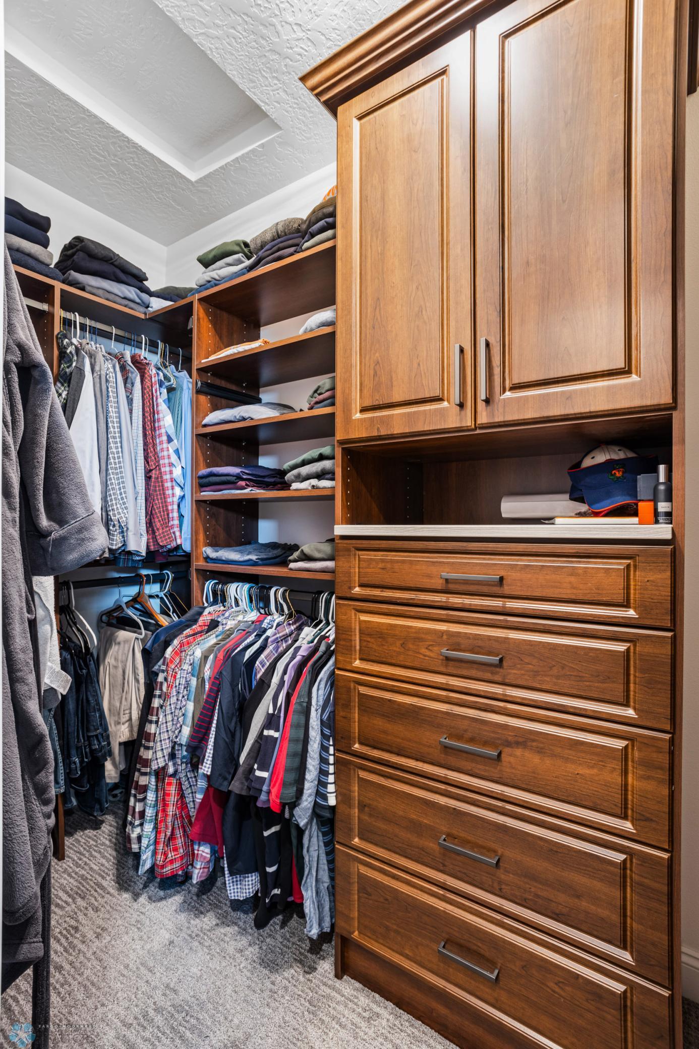 West Fargo, North Dakota 58078, United States, 3 Bedrooms Bedrooms, ,2 BathroomsBathrooms,Residential,Pending,60087