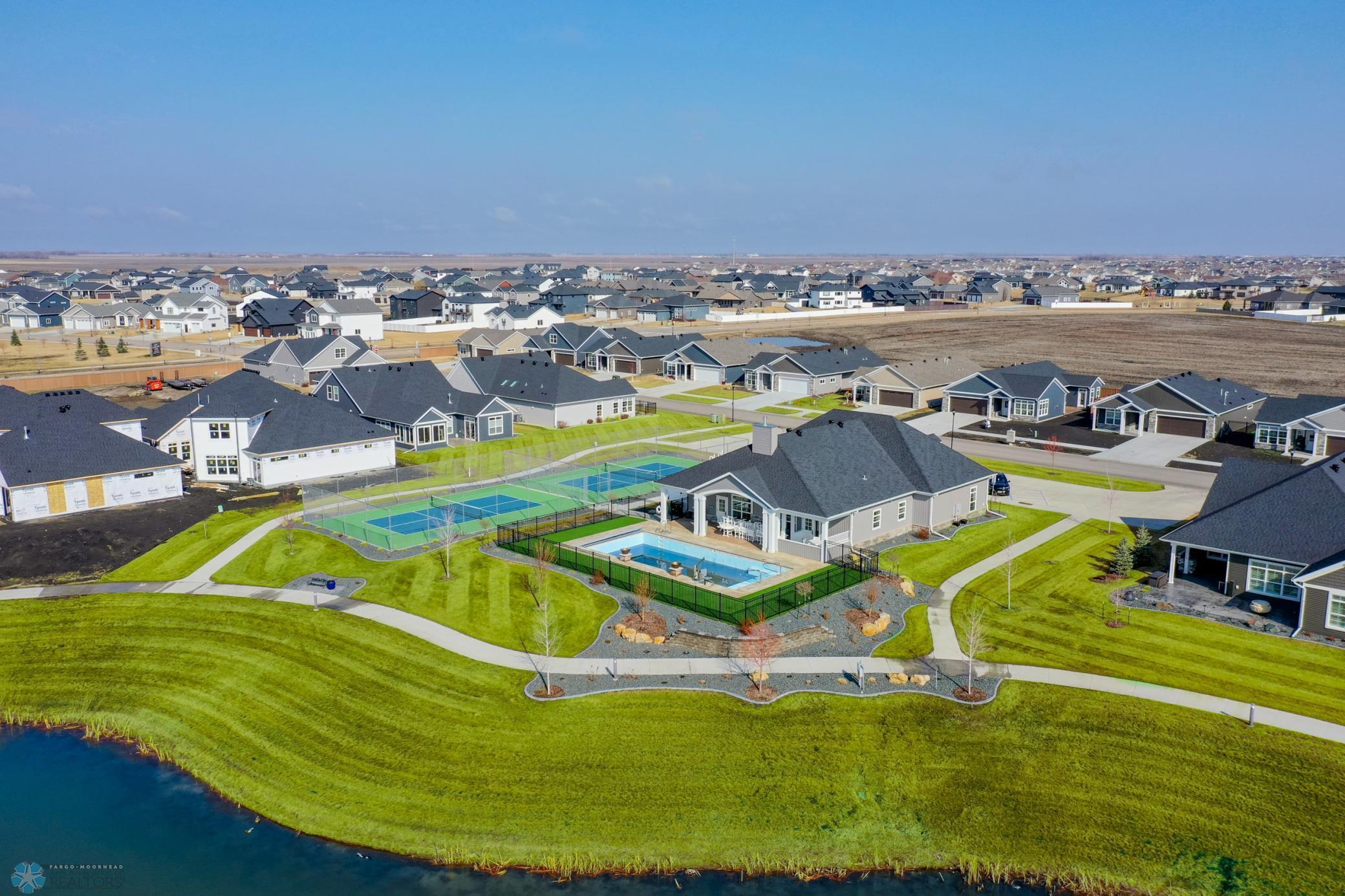 West Fargo, North Dakota 58078, United States, 3 Bedrooms Bedrooms, ,2 BathroomsBathrooms,Residential,Pending,60087