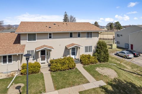 Townhouse For Sale - 1426 Mcnally Drive<br/> Winona County, Winona, MN 55987