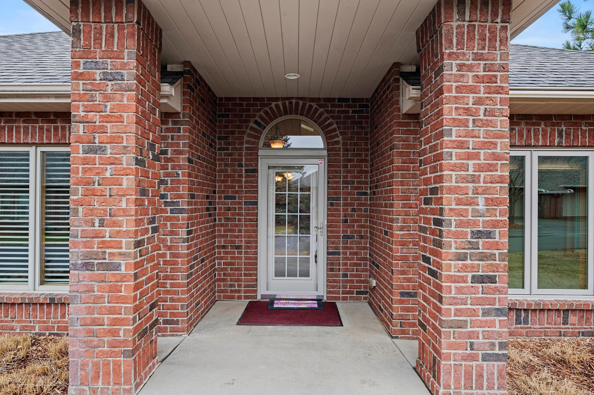 177 W Canyon Drive, Hudson, Wisconsin image 2