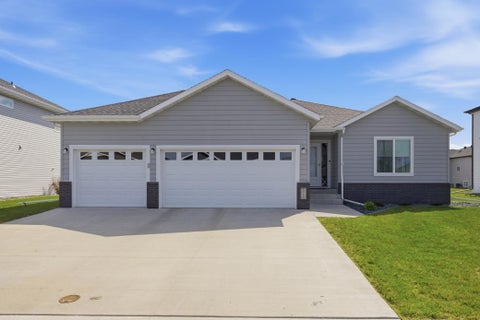 Homes For Sale - 3724 49th Street<br/> Cass County, Fargo, ND 58104