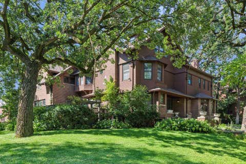 Townhouse For Sale - 2000 Irving Avenue<br/> Minneapolis, MN 55405