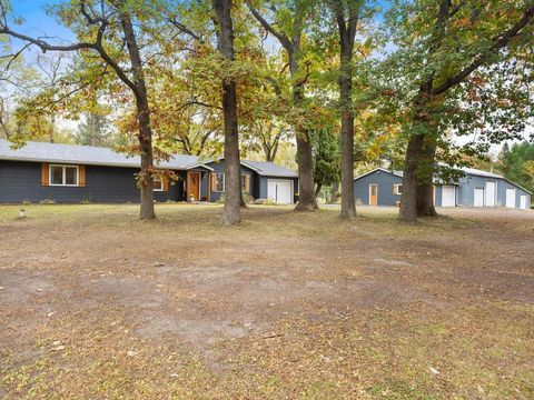 Homes For Sale - 4453 Hwy 95 Ne<br/> Cambridge, MN 55008