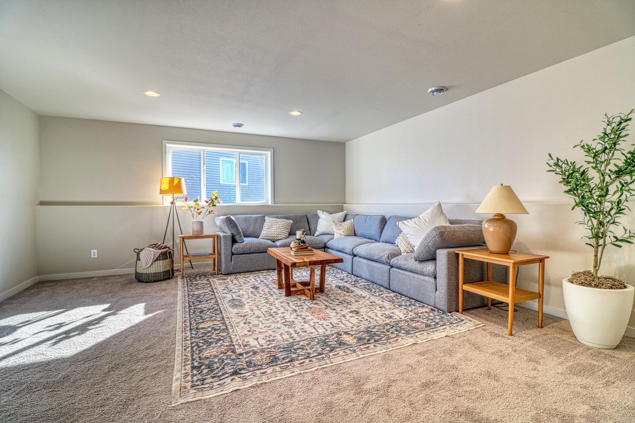 Moorhead, Minnesota 56560, United States, 3 Bedrooms Bedrooms, ,2 BathroomsBathrooms,Residential,Active,231784