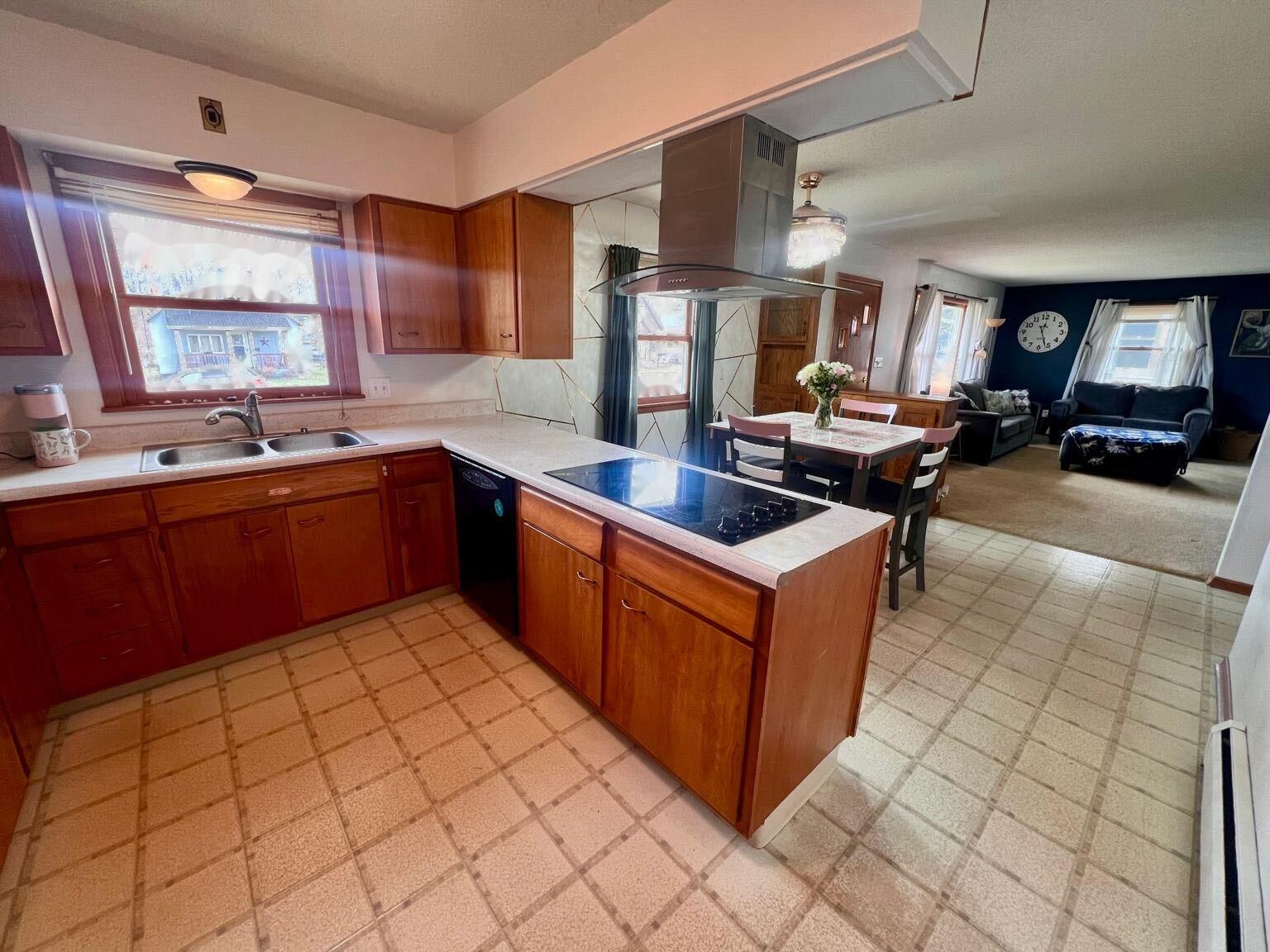 2807 7th Ave E Ave, Hibbing, Minnesota image 8