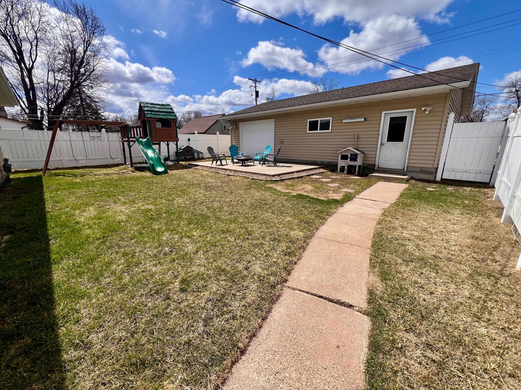 2807 7th Ave E Ave, Hibbing, Minnesota image 27