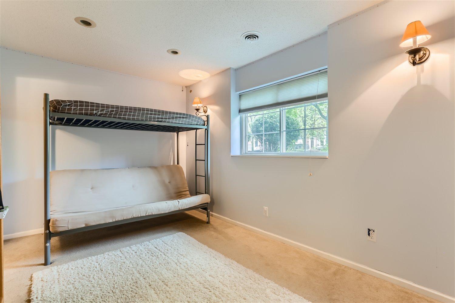 15720 Fox Circle, Saint Paul, Minnesota image 23