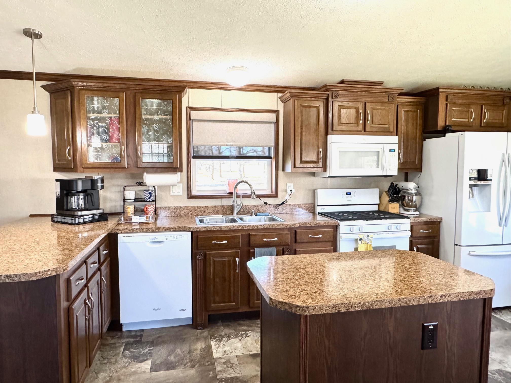 610 Tamarack Street, Badger, Minnesota image 4