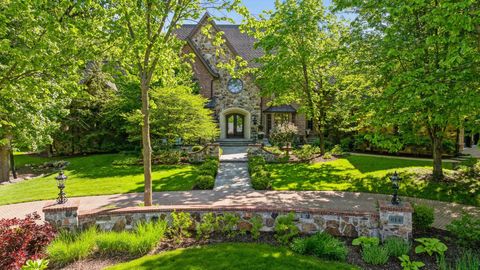 Homes For Sale - 614 Hidden Creek Trail<br/> Saint Paul, MN 55118