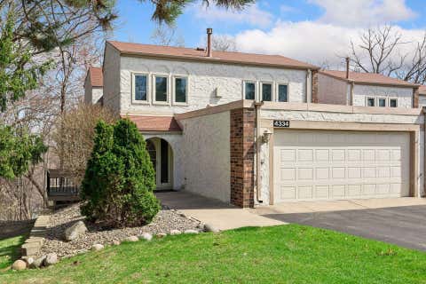 Townhouse For Sale - 4334 Highland Drive<br/> Ramsey County, Saint Paul, MN 55126
