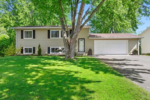 Homes For Sale - 2123 Cliffview Drive<br/> Dakota County, Saint Paul, MN 55122