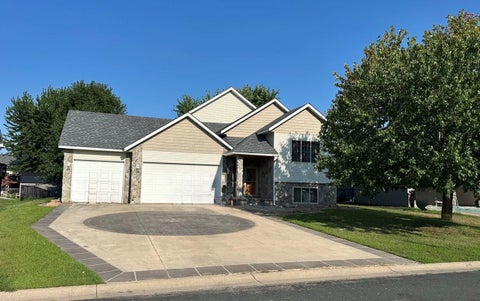 Homes For Sale - 937 S Cedar Street<br/> Belle Plaine, MN 56011