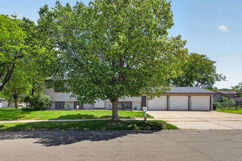 Homes For Sale - 1804 9th Avenue<br/> Rochester, MN 55904
